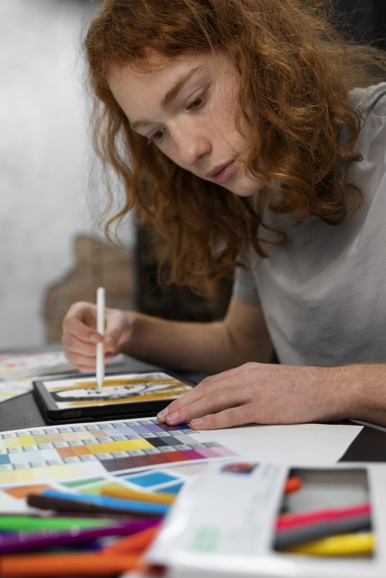 woman-drawing-ipad-side-view